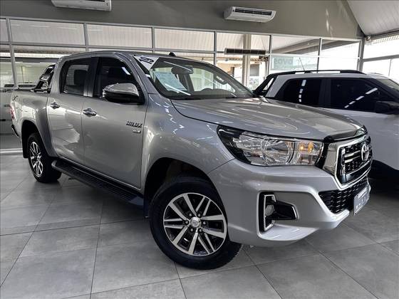 TOYOTA HILUX 2.7 SRV 4X2 CD 16V FLEX 4P AUTOMÁTICO